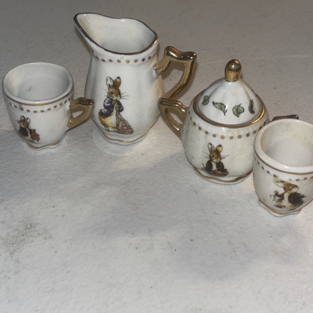 Peter Rabbit Beatrix Potter 5PC  Mini Tea Set - Picture 5 of 6